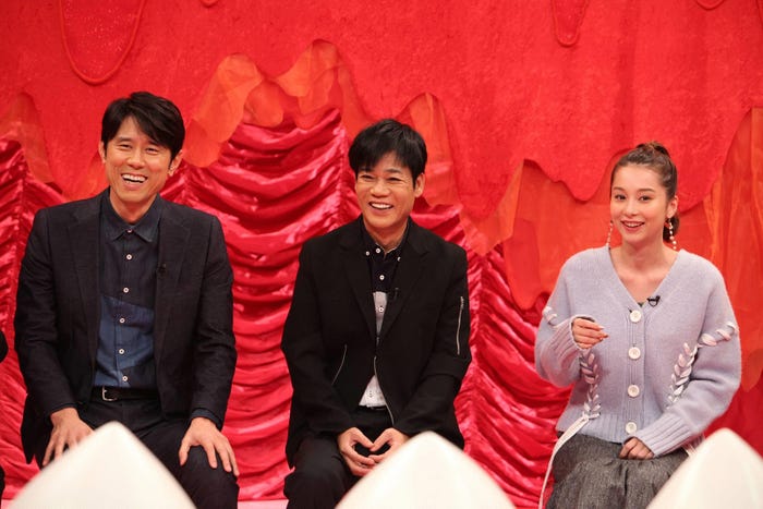 原田泰造、名倉潤、Niki(C)フジテレビ