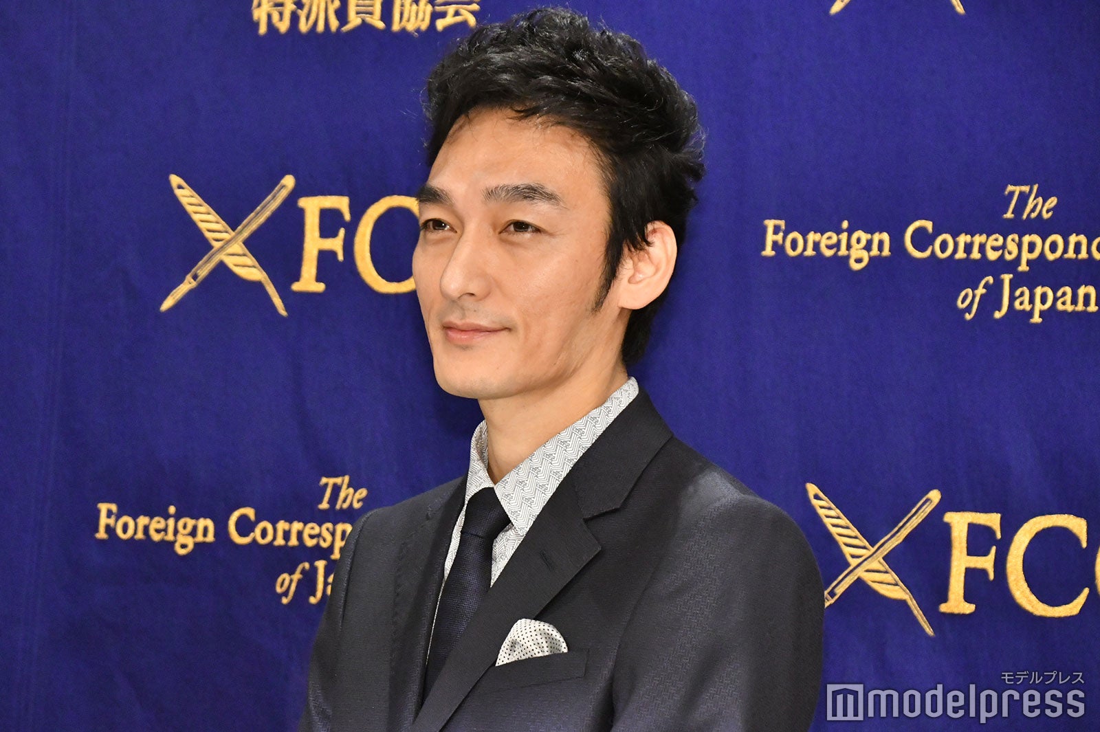 草なぎ剛（C）モデルプレス