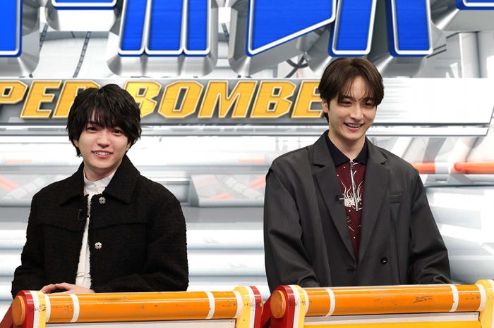 西畑大吾、小関裕太(C)フジテレビ