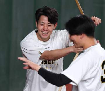 阪神・下村 巨人・西舘と“ドラ1対決” 伝統の一戦3戦目「大切な戦いになる」13日先発