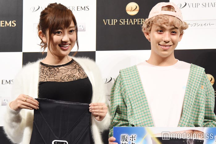 菊地亜美、りゅうちぇる (C)モデルプレス