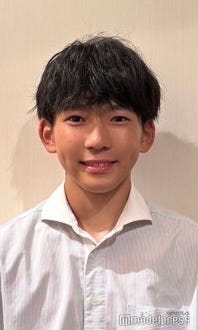伊東翼