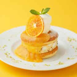 オレンジチョコチップマシュマロサンドパンケーキ/画像提供:コンテンポラリープランニングセンター