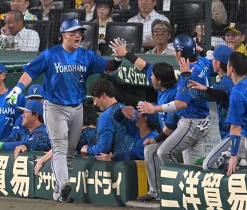 DeNAが2連勝！牧が八回に値千金の先制ソロ 継投策で反撃許さず 阪神に2勝1敗とリード