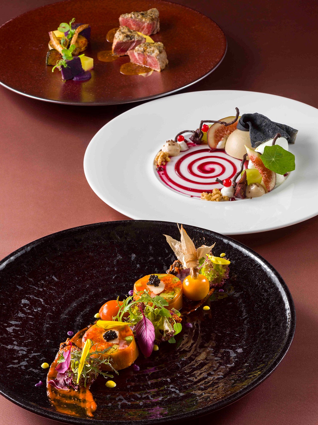 カンナ（創作料理）スタイリッシュカンナ（ディナーコース） ／10000円（C）Disney