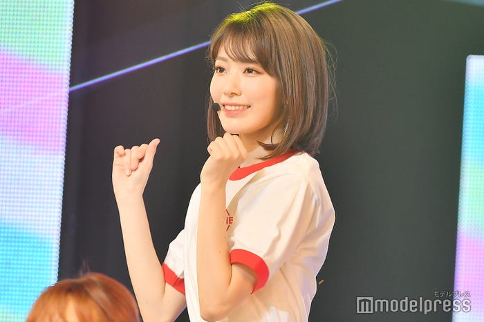 以前の宮脇咲良 (C)モデルプレス
