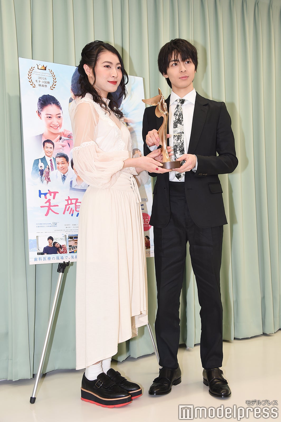 安田聖愛、高杉真宙（C）モデルプレス