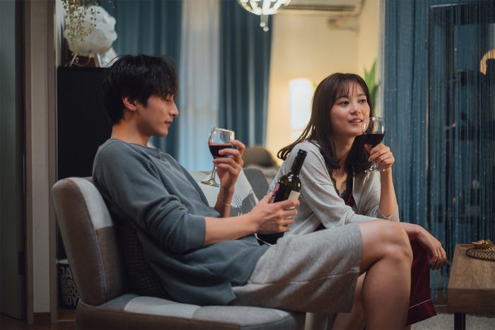 (左から)小関裕太、生田絵梨花「素晴らしき哉、先生!」第1話より(C)ABCテレビ