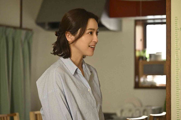 中村アン「キャスター」第6話(C)TBS