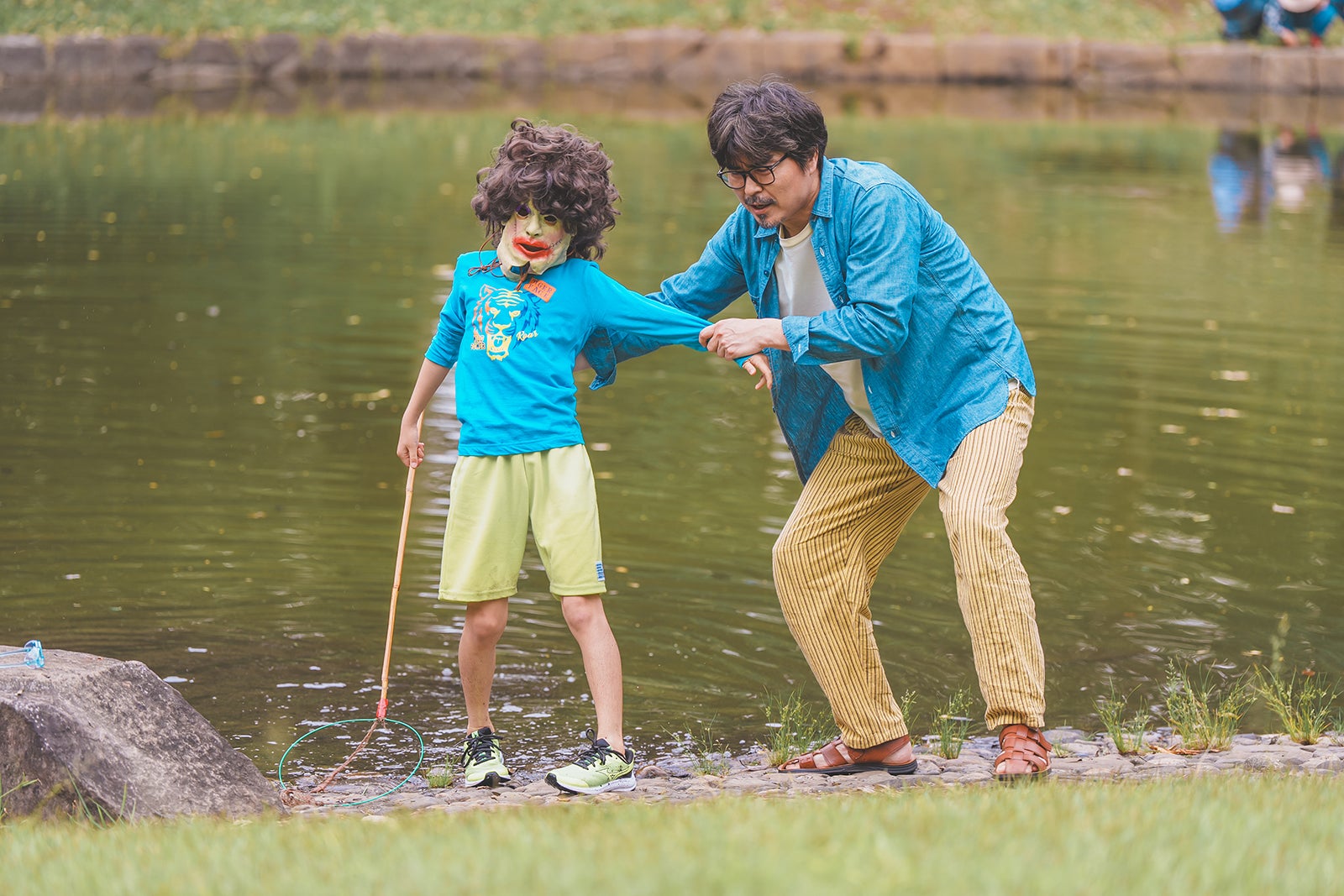 嶋田鉄太、小澤征悦「こんばんは、朝山家です。」第1話（C）ABCテレビ
