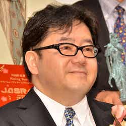秋元康氏