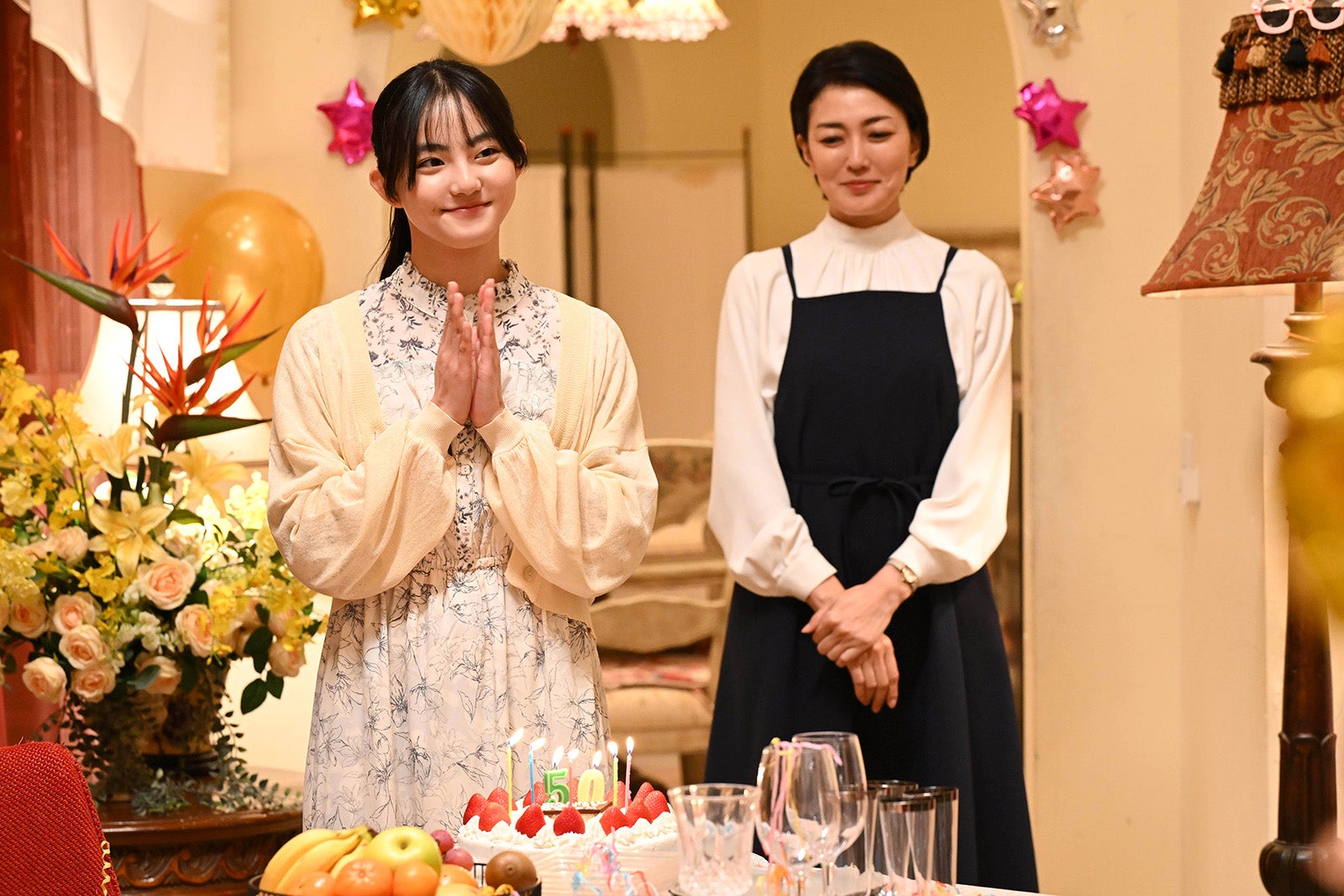 瀧七海、板谷由夏「ブラックファミリア～新堂家の復讐～」第8話より（C）読売テレビ