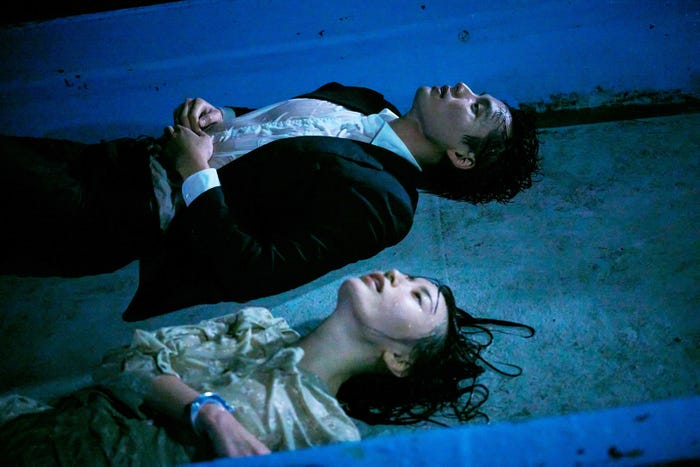 『湖の女たち』(C)2024 映画「湖の女たち」製作委員