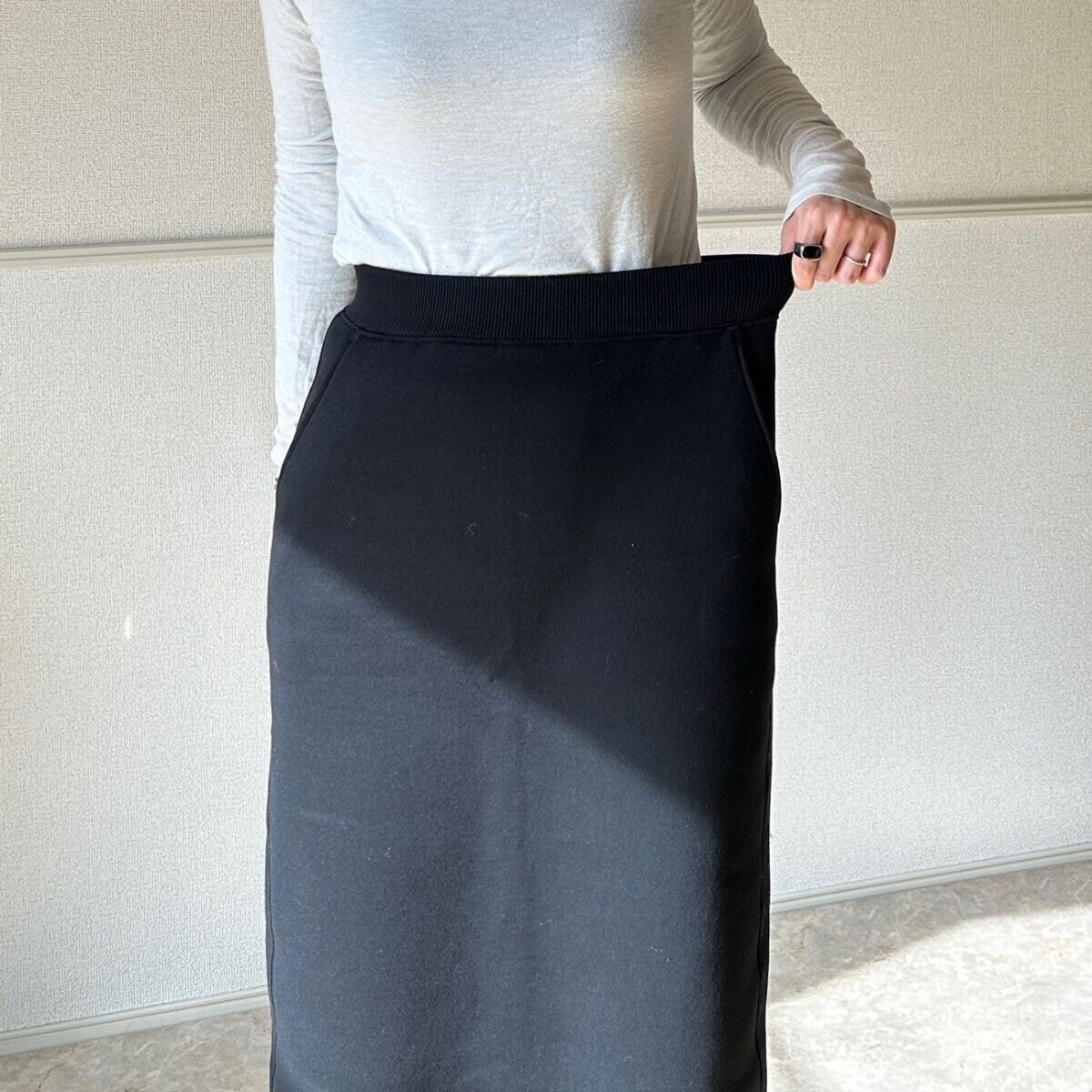 GUヘビーウェイトスウェットナロースカートのウエストゴム部分