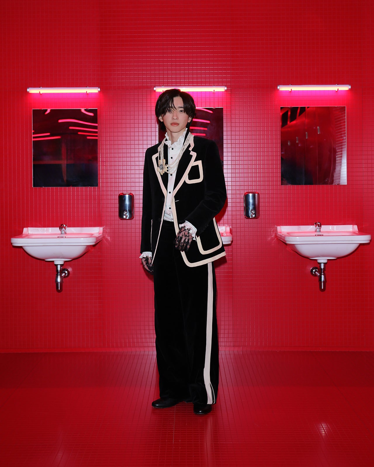 なにわ男子・道枝駿佑、パリ開催「ヴァレンティノ」ファッションショー来場