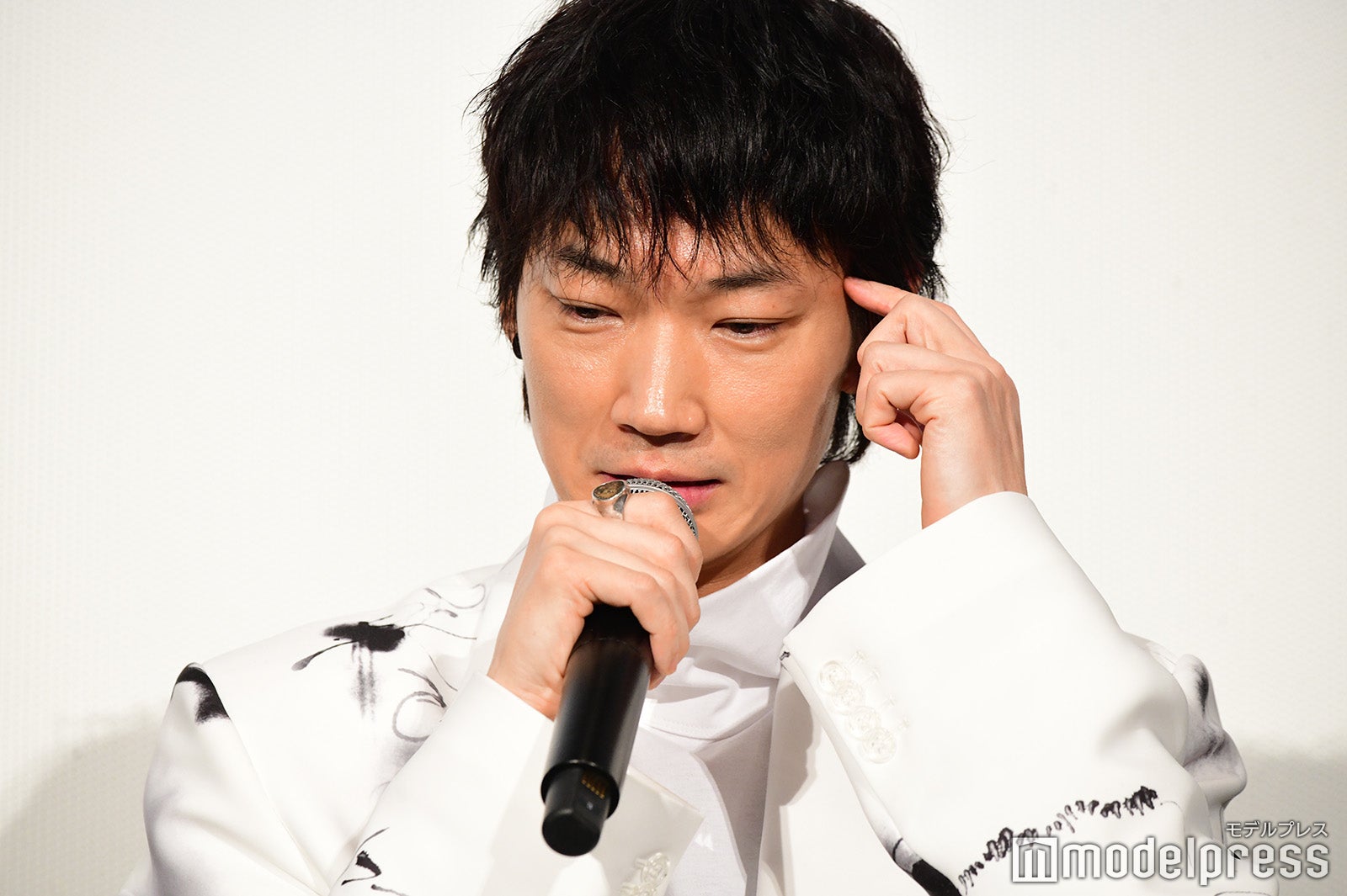 綾野剛 （C）モデルプレス