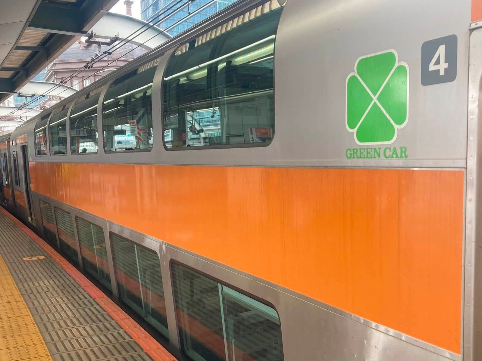 JR東日本の2階建てグリーン車（中央線快速電車）
