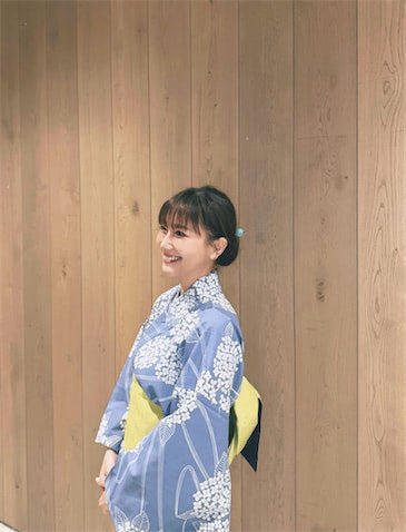 大塚愛、涼しげなブルーの浴衣姿を披露「美しすぎる」「爽やか」