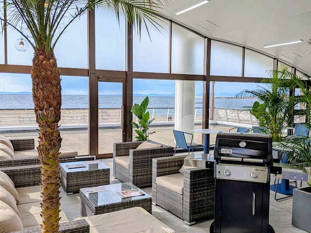 【貝塚市】二色の浜公園で牡蠣小屋がオープン！屋内で牡蠣料理を楽しめる冬限定イベント