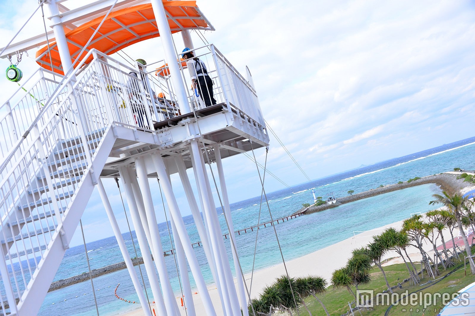 メガジップ（C）モデルプレス