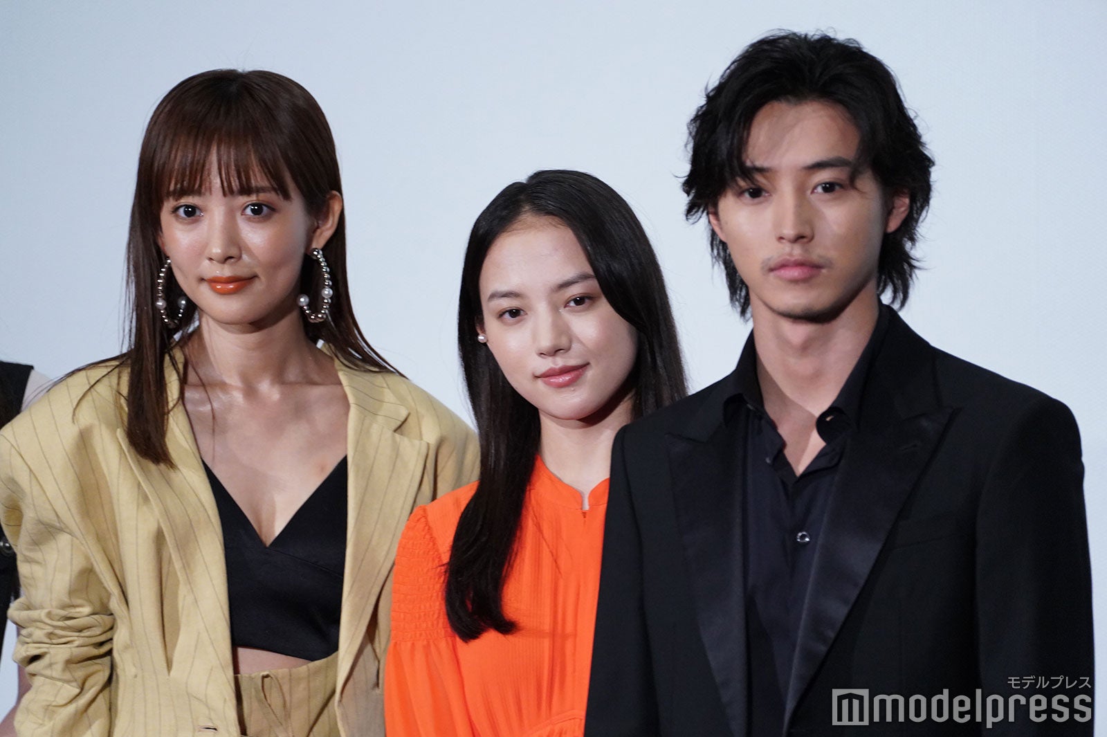 （左から）夏菜、清原果耶、山崎賢人（C）モデルプレス