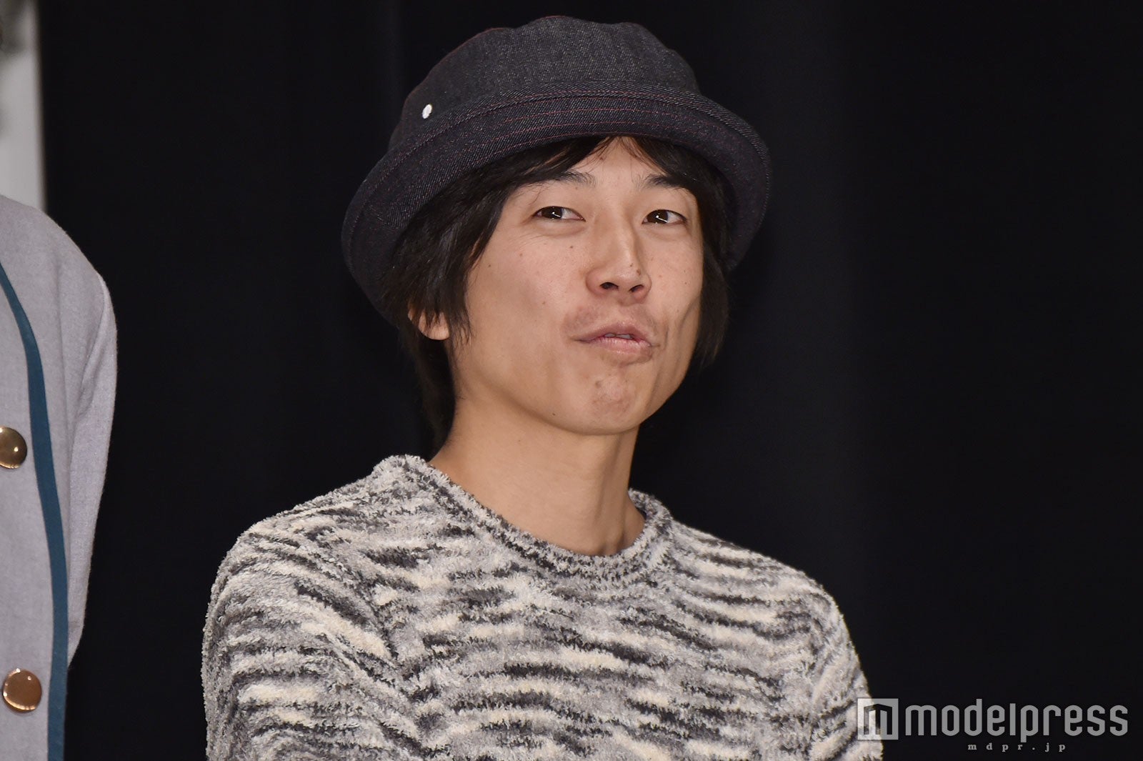 上堀内佳寿也監督（C）モデルプレス