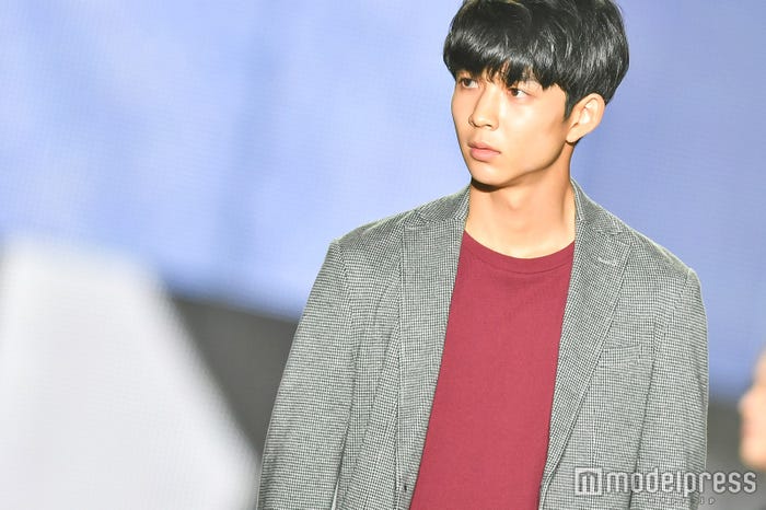 鈴木仁(C)モデルプレス