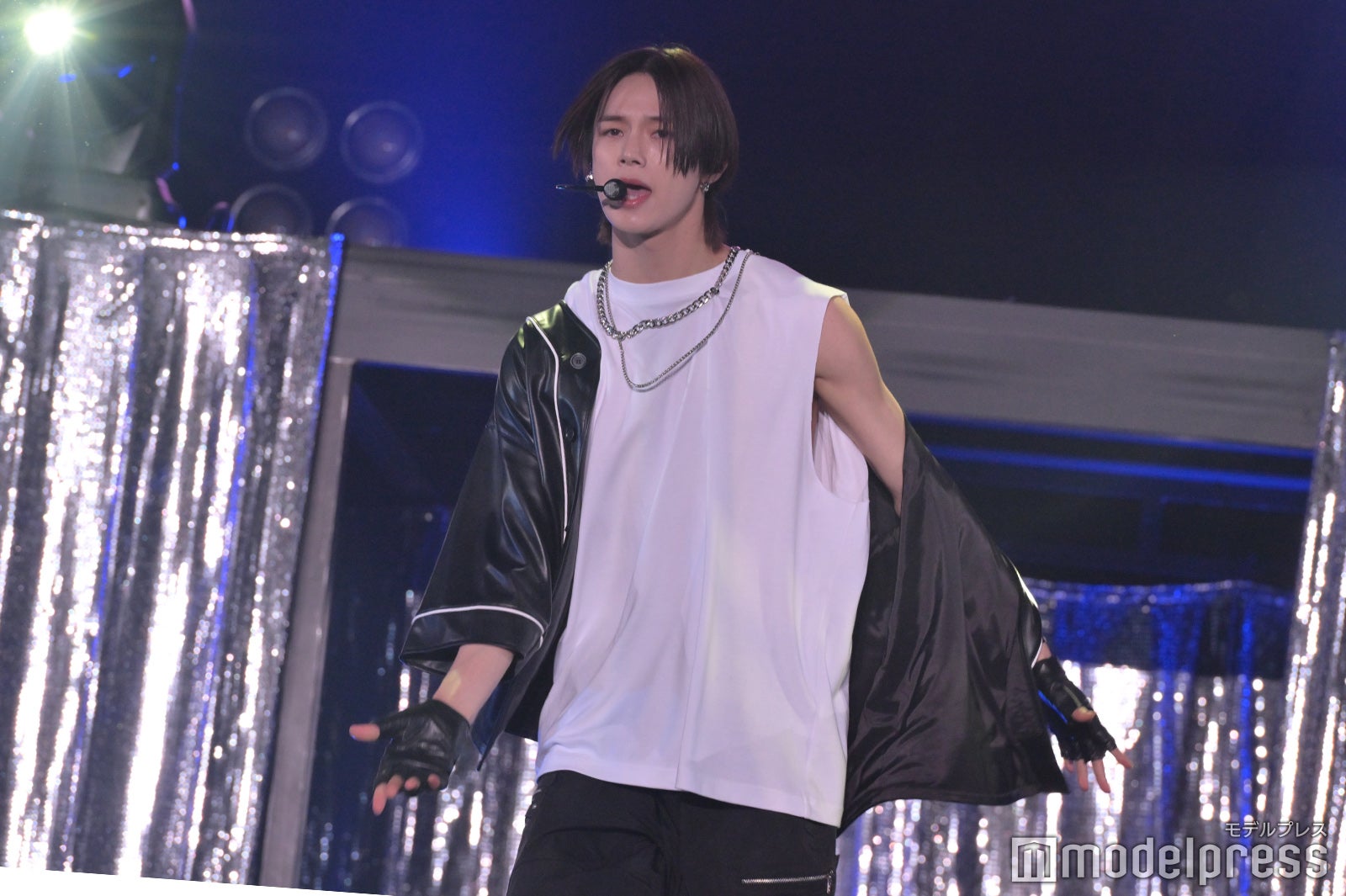 Kのたくましい腕「BEAT AX」&TEAM（C）モデルプレス