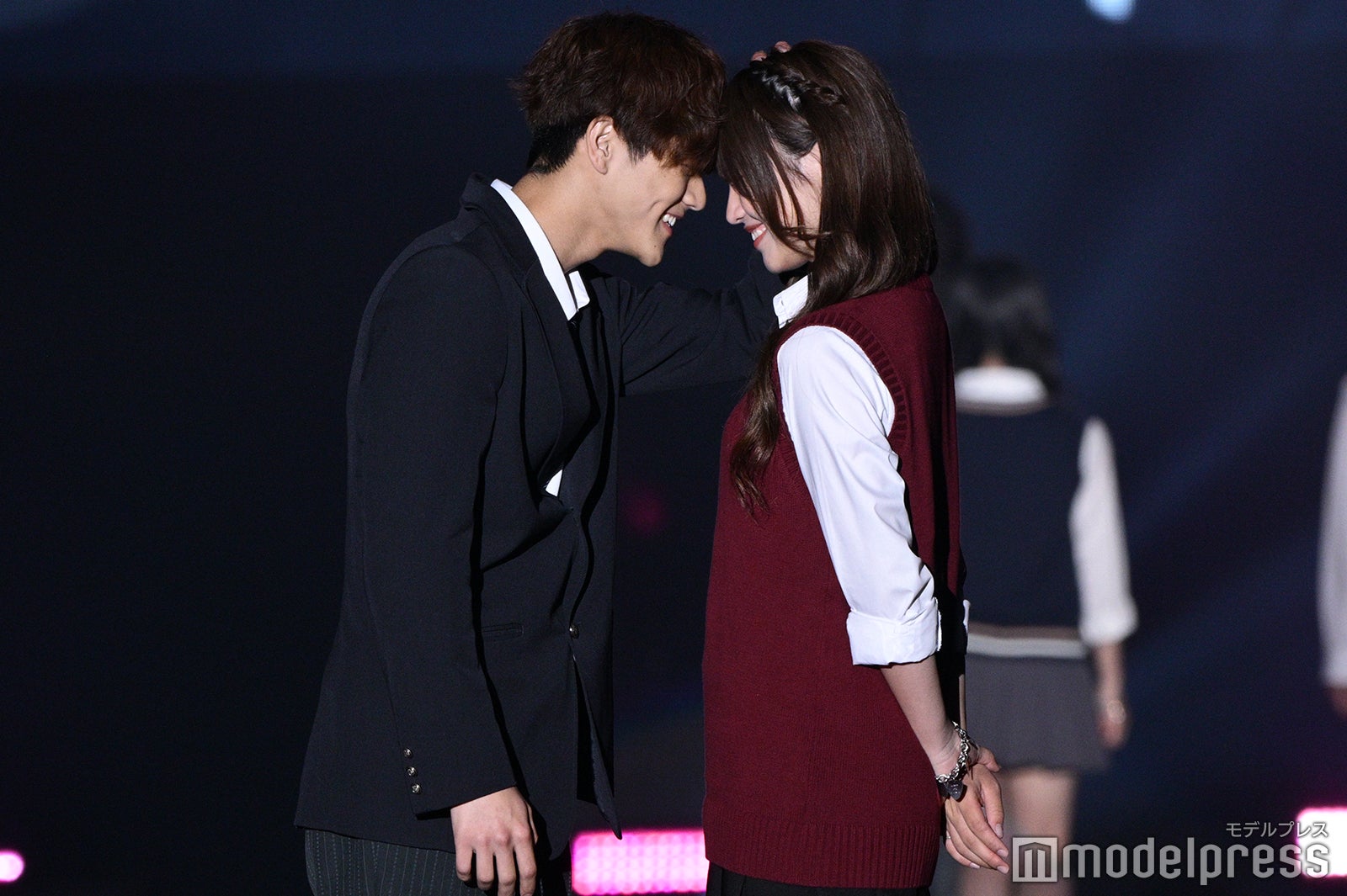 「今日好き」“じゅりすけ”榊原樹里＆原屋裕介カップル、頭ポンポン＆おでこコツン 幸せオーラ全開【TGC熊本2025】