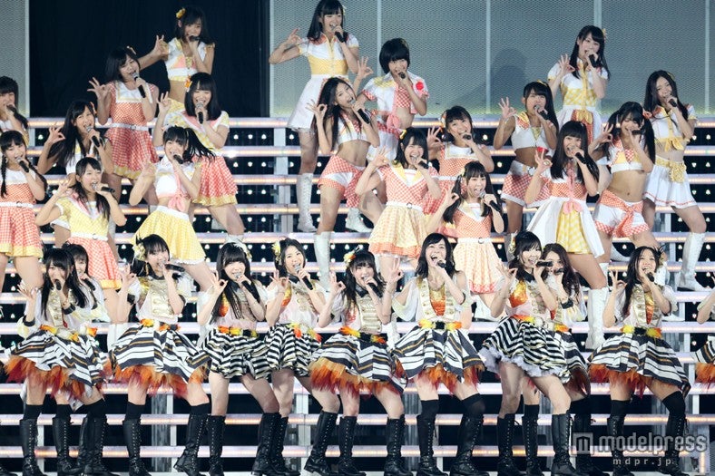 「AKB48 2013 真夏のドームツアー～まだまだ、やらなきゃいけないことがある～」ナゴヤドーム公演初日より（C）AKS