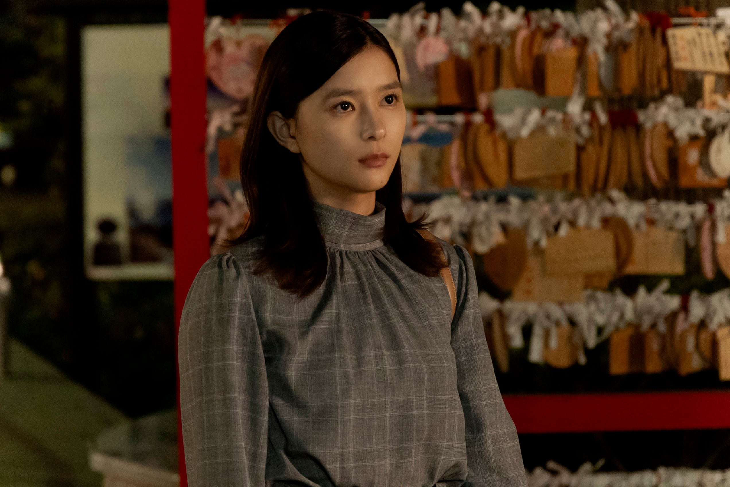 芳根京子「Re:リベンジ-欲望の果てに-」第10話より（C）フジテレビ