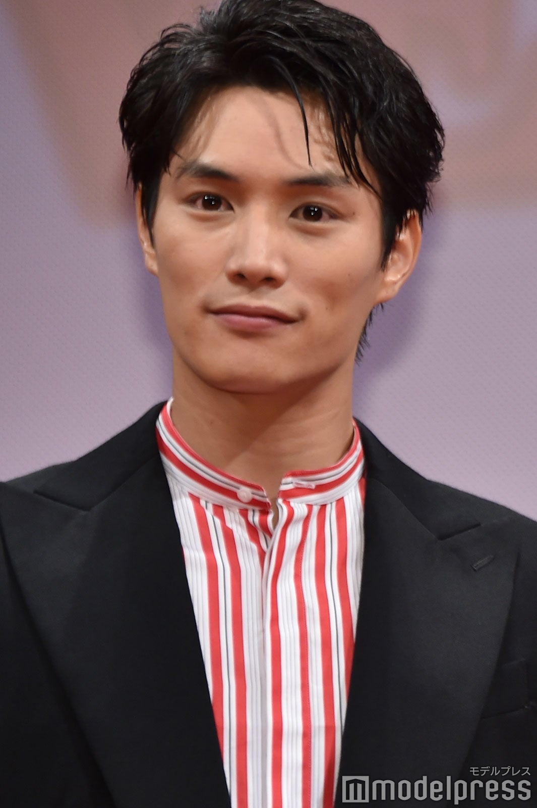 イメチェン前の鈴木伸之（C）モデルプレス