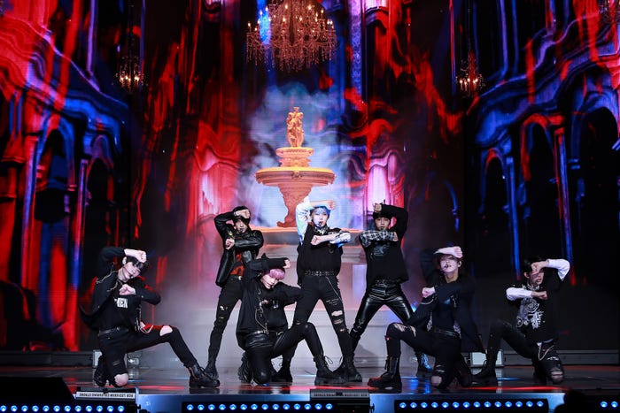 ENHYPEN(C)BELIFT LAB