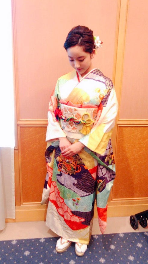 姉・愛梨の着物を着た祐奈／平祐奈オフィシャルブログ（Ameba）より