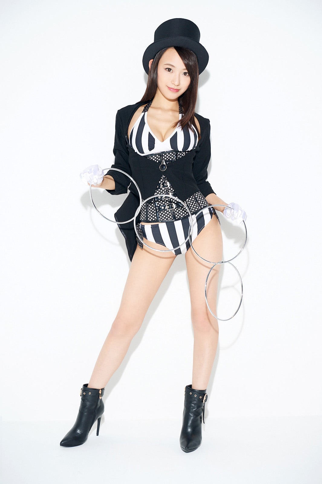 御寺ゆき／アザーカット（C）Takeo Dec.／週刊ヤングジャンプ