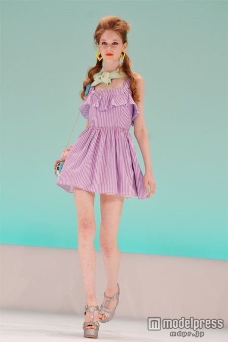 「phebely (フィービリー）」