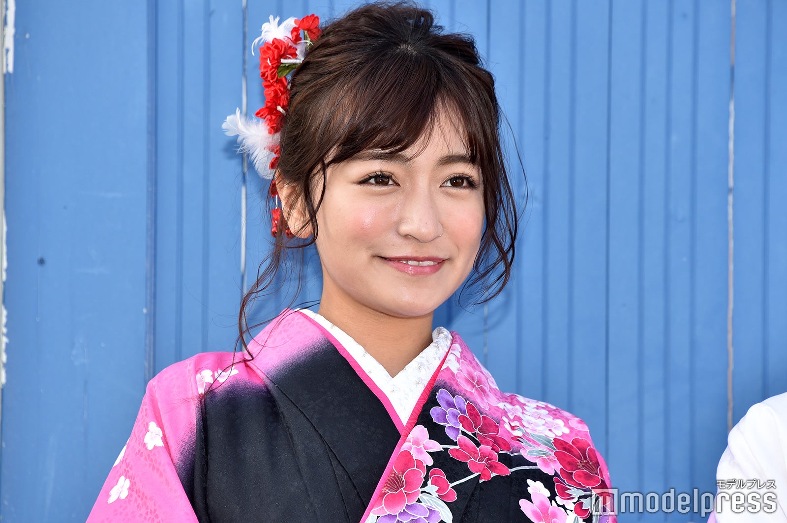 ☆HOSHINO （C）モデルプレス