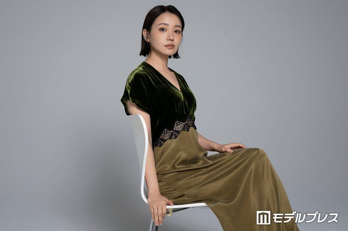 奈緒(C)モデルプレス/ヘアメイク:竹下あゆみ、スタイリスト:岡本純子