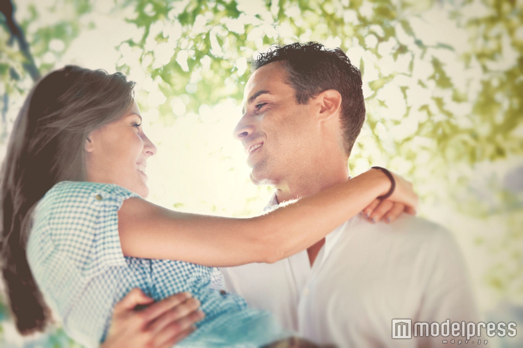 褒め上手は男性に好かれやすいのかも（photo-by-ZoneCreative／Fotolia）