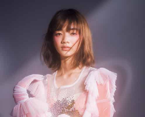 「恋つづ」出演で注目の女優・見上愛、“半分少女で半分大人”な魅力放つ