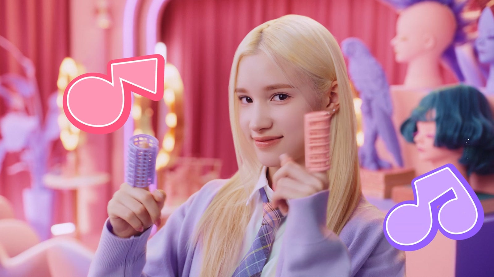 ヒュニンバヒエ／新Web-CM「Catch Your Beauty！」篇より（提供写真）