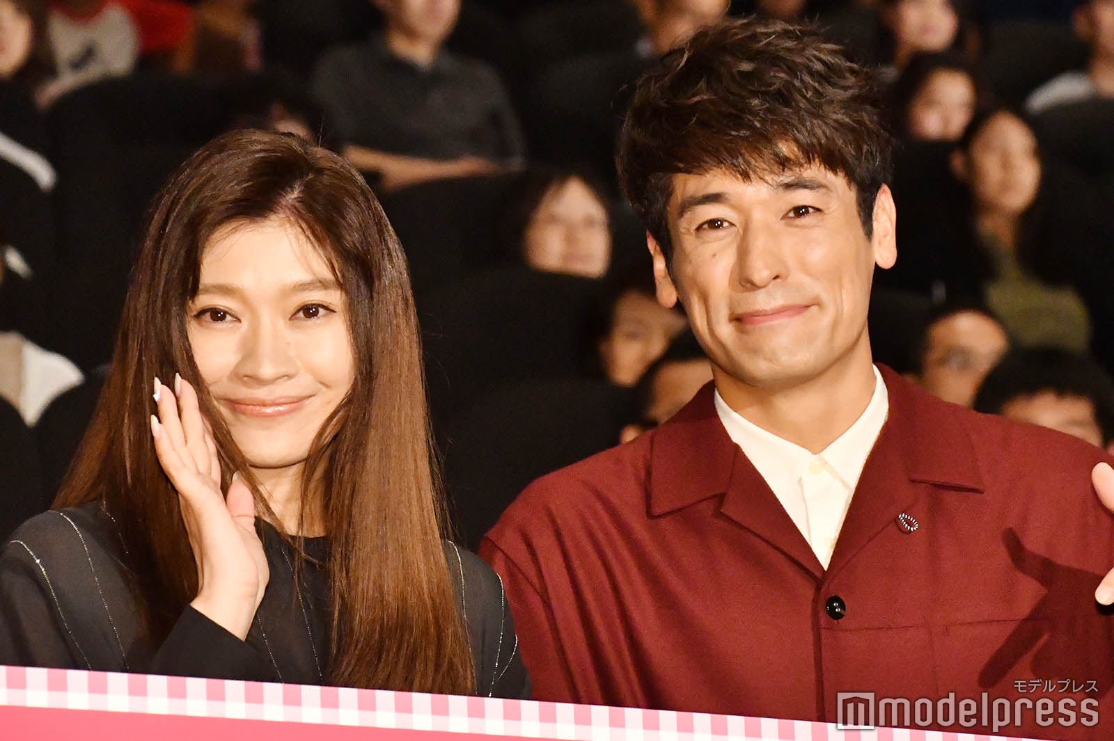 篠原涼子、佐藤隆太 （C）モデルプレス