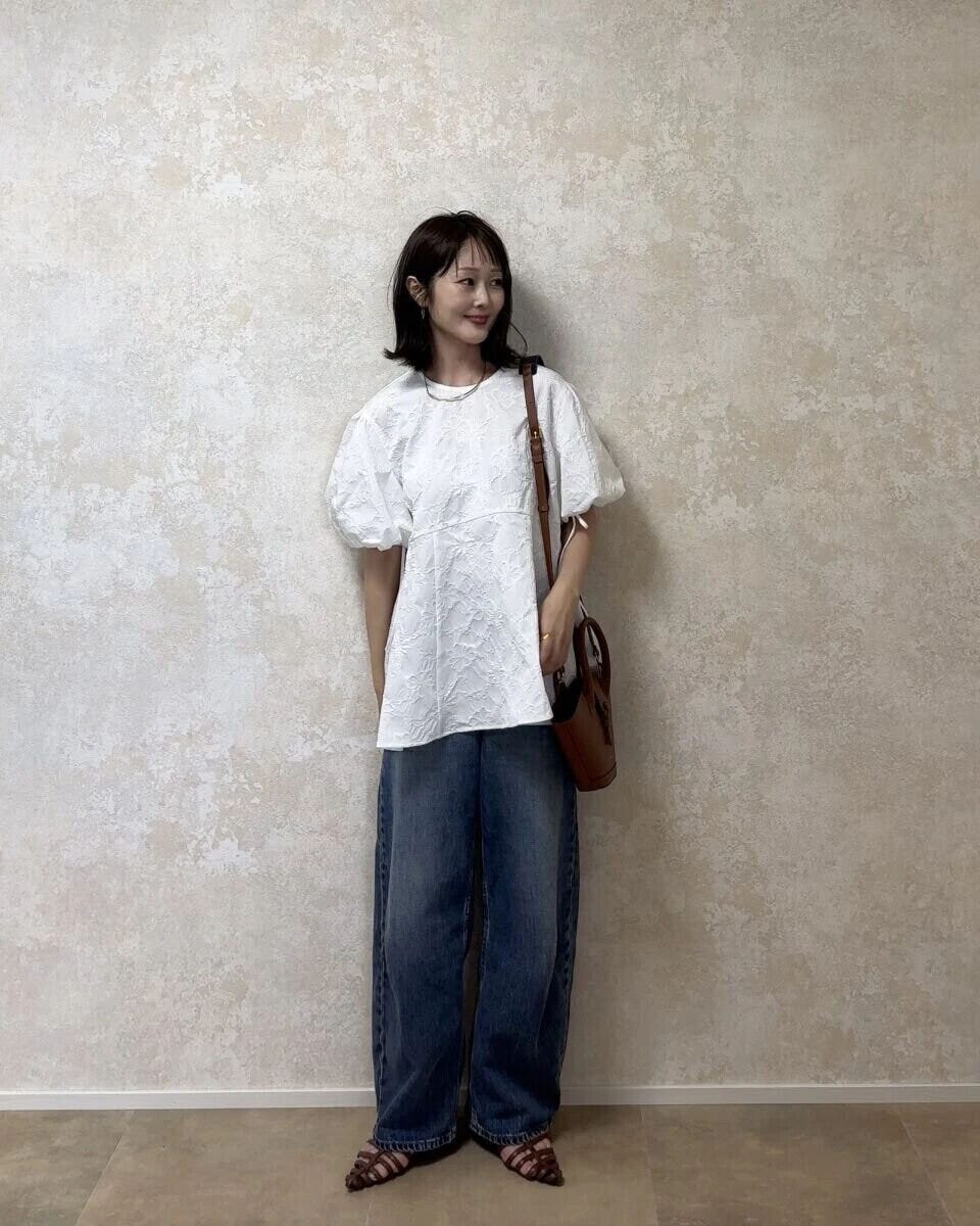 2026gu春甘め白バルーンスリーブチュニックお手本コーデ