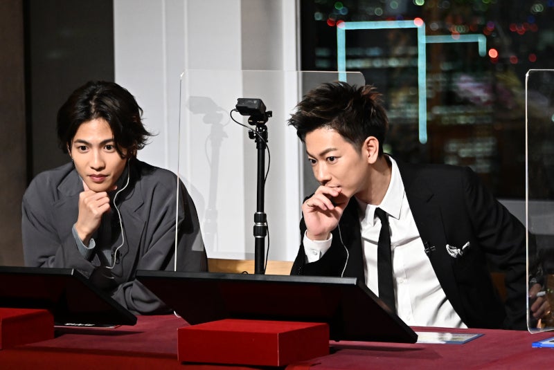 志尊淳、佐藤健（C）TBS