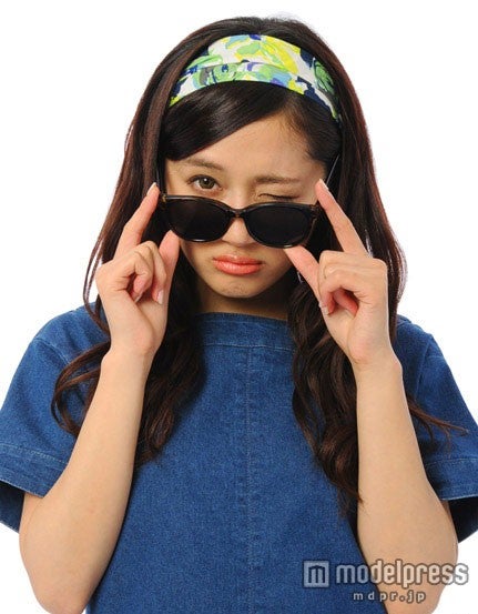 アートフラワーヘアバンド「EGOIST」1,620円（税込）