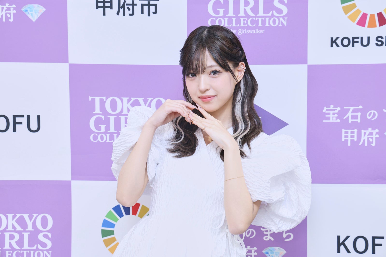 “ティーンのカリスマ”MINAMI、ミニ丈ワンピに甲府ジュエリー身に着け登場 魅力発信に意気込み