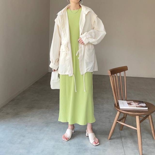 ミントグリーン