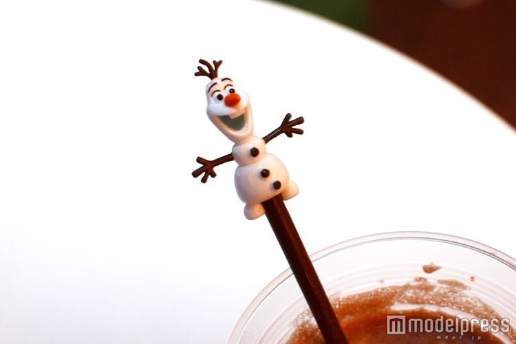 画像10 28 ディズニー スノーギースだけじゃない可愛いオラフモチーフメニューに注目 アナ雪 フード食べ比べ モデルプレス
