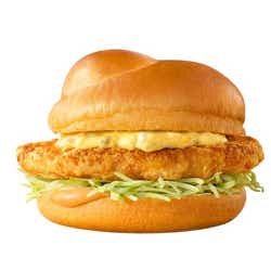 モデルプレス - マクドナルド新作「チキンタツタ 瀬戸内レモンタルタル」&「ひとくちタツタ」が復活