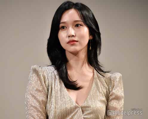 TWICEミナ、美背中ざっくりドレス姿披露「かっこよすぎる」「色気がすごい」